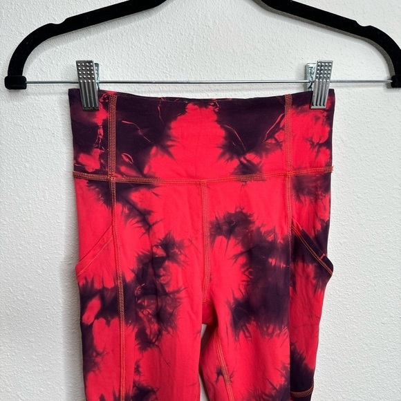 Lululemon Invigorate HR Tight 25" – Red/Black – Size 2 - Picture 11 of 12